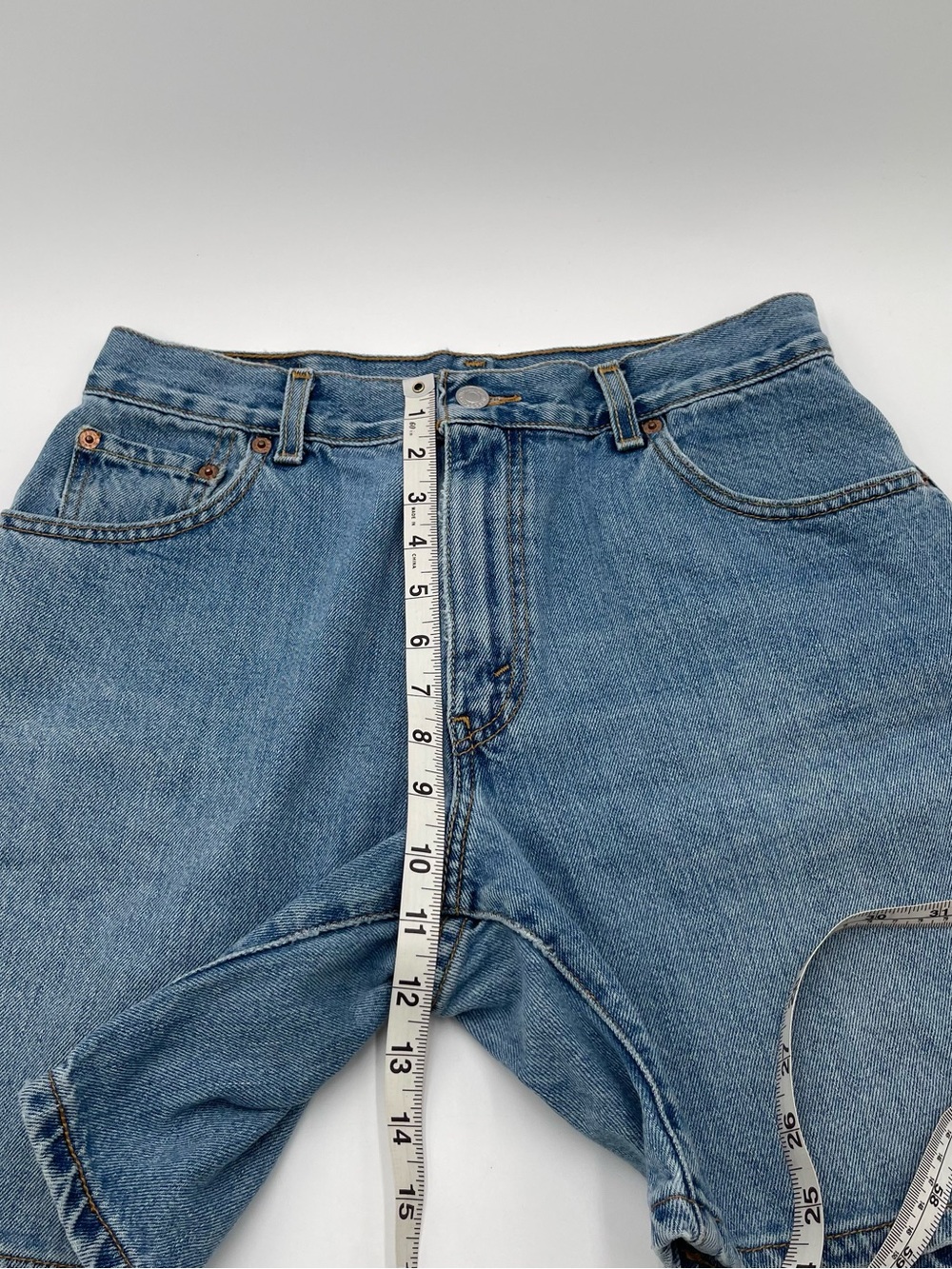 Levi's Shorts Womens Size 10 MIS Denim Blue Jean Bermuda Jorts Y2K Cotton - Picture 7 of 8